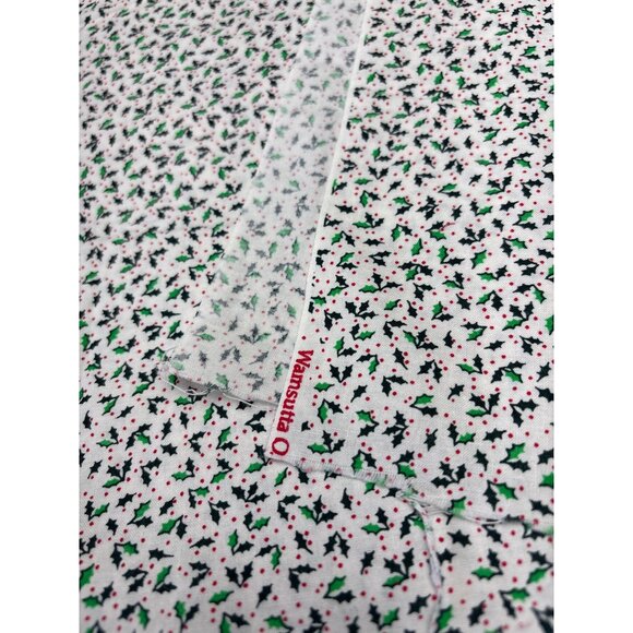 Cotton Fabric Holly Berry Print Crafting Quilting Material 17" x 44" - Picture 4 of 8